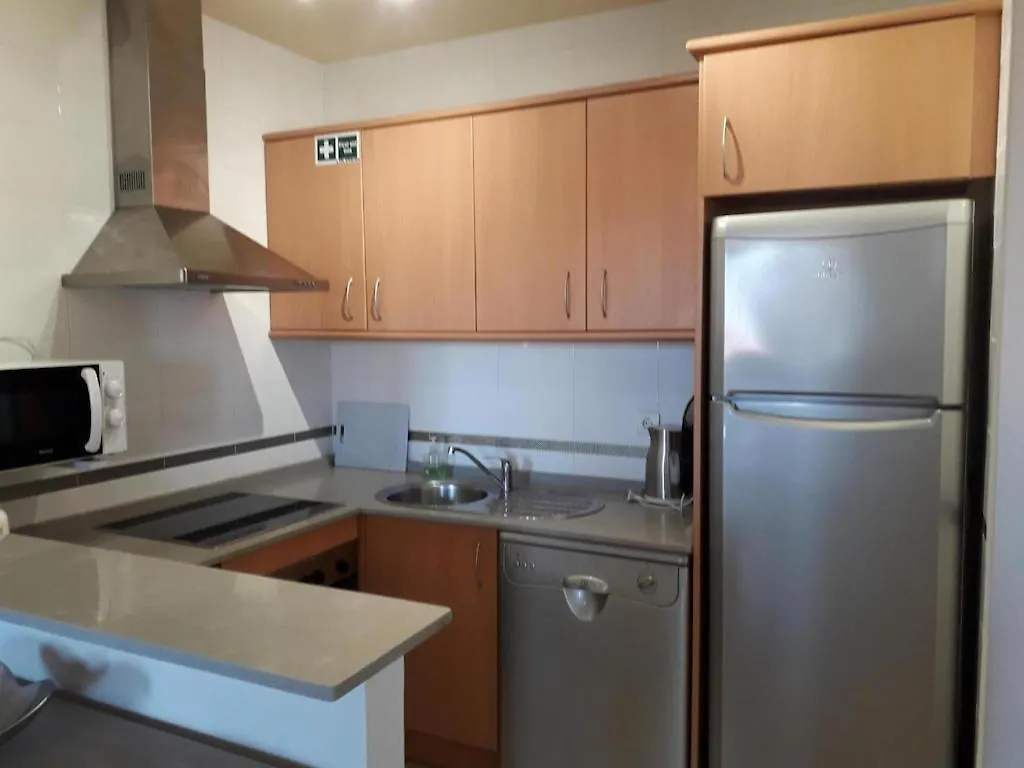 Duquesa Fairways, A Spacious Apartment With Fabulous Views And Facilities Манилва